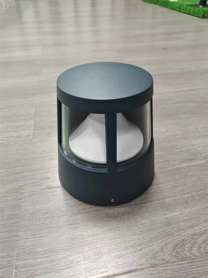 Bulk Anti-UV LED-pollare China Led Outdoor Pollard